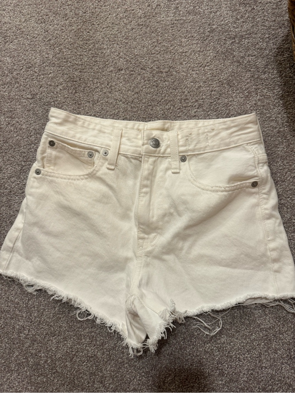 Madewell Women’s White Denim Shorts